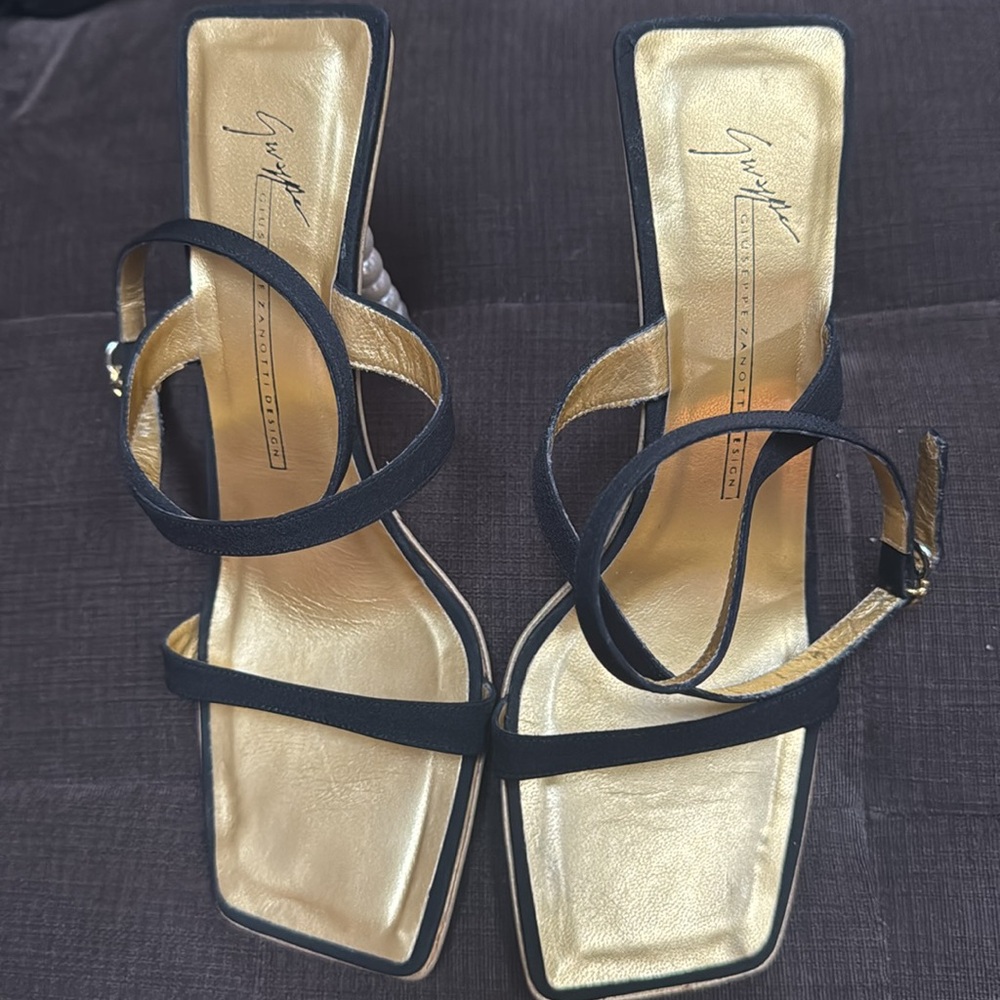 Vintage Giuseppe zanotti pearl heels - Picture 2 of 8